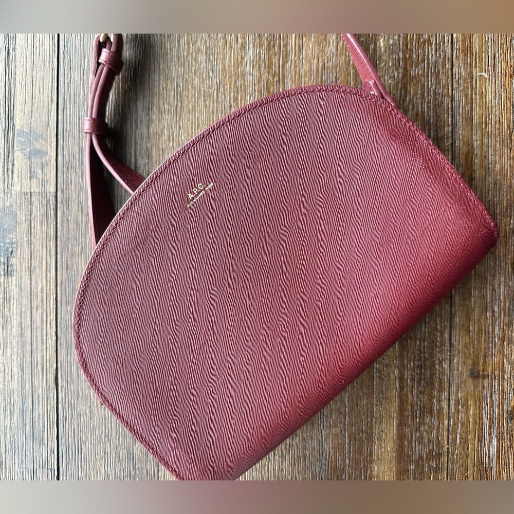 APC Half moon bag
